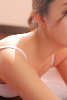 她来自胡志明